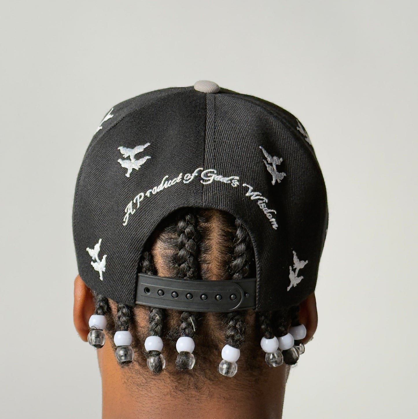 THE STAPLE PIECE (SNAP BACK)